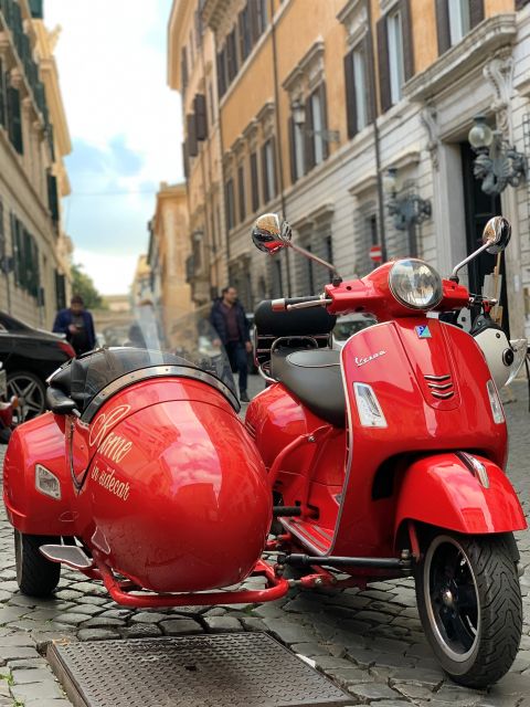 Morning Vespa Sidecar Tour with Cappuccino - The Quirinale and Trevi Fountain