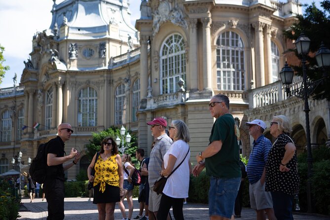 Private Budapest Walking Tour with Cake & Coffee - St. Stephen’s Basilica and a well-timed café pause