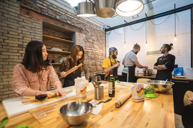 Rome: Pasta Cooking Class with Wine, Coffee, and Limoncello - The strongest reasons to book