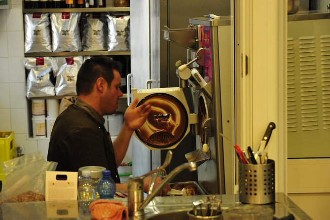 Rome: Private Espresso, Gelato and Tiramisu Food Tour - Sant’Eustachio Il Caffè and the Roman coffee ritual