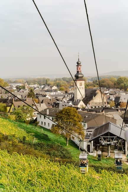 Rüdesheim: City tour with music, wine, and Rüdesheim coffee - Drosselgasse and the stories behind the streets