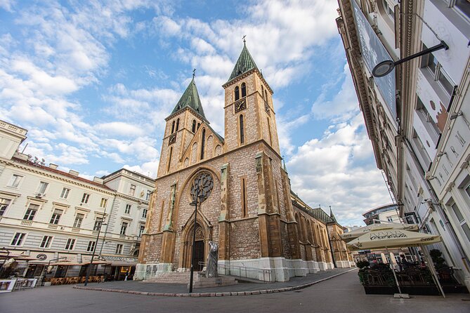 Sarajevo Uncovered: Old Town Tour with Coffee and Food Tasting - Sebilj, the fountain at the heart of Baščaršija