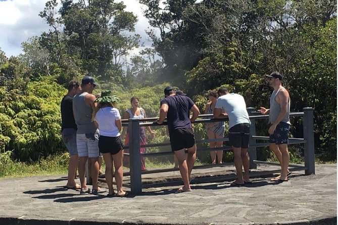 Small-Group Big Island Tour: Hawaii Volcanoes National Park and Kona Coffee Farm - Food, clothing, and practical planning