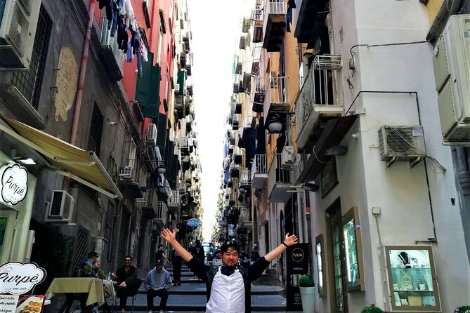 Spanish Quarter of Neaples StreetArt & Traditions, with coffee and babà - Who will enjoy this Naples walk