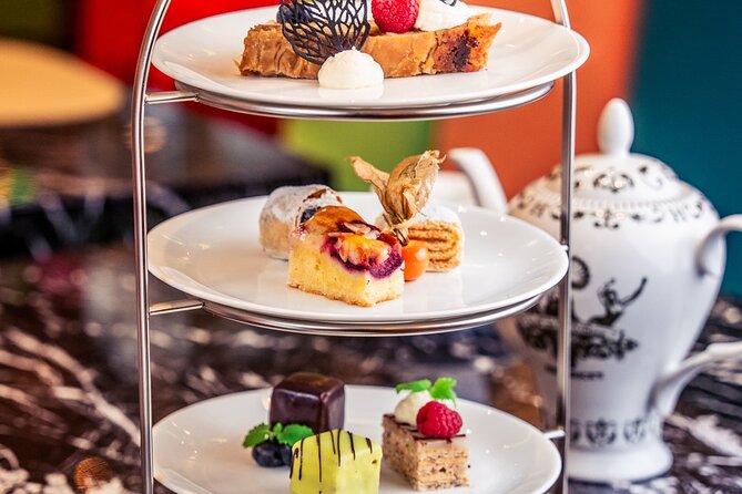 Strauss Exhibition incl. LED Concert Show / Coffee + Strauss Cake - The 15-minute LED show in the original concert hall