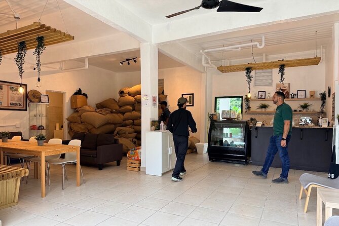 Sueños de Cafe - A Coffee Lovers Dream - Hacienda Prosperidad turns coffee into a hands-on lesson