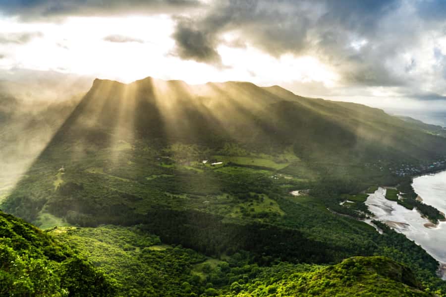 Sunrise hike at Le Morne Brabant with Local Guides (UNESCO) - Before dawn at the Le Morne meeting point