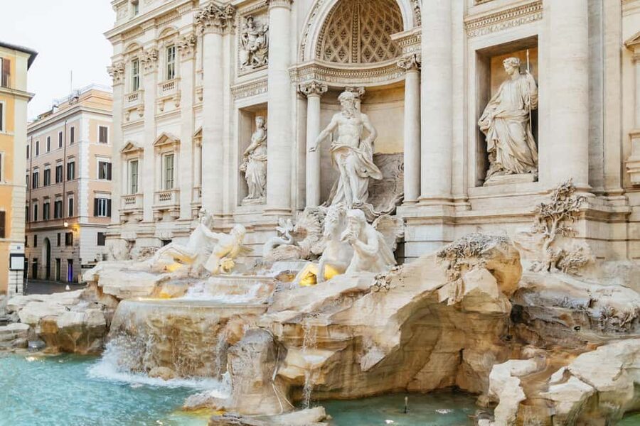 Sunrise in Rome: Small Group E-Bike Tour & Italian breakfast - Piazza Navona before the day begins
