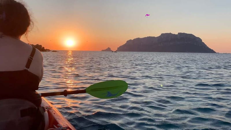Sunrise Kayak Tour / Snorkeling and Italian Coffee Included - The first 40 minutes: paddling into morning light