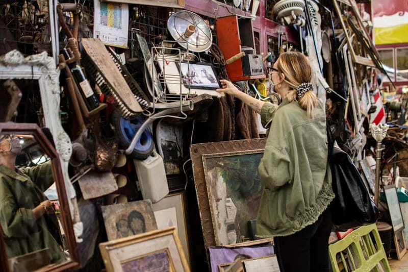 Tbilisi: Vintage Stores and Cafes Walking Tour with Coffee - Guides Giorgi and Nodar