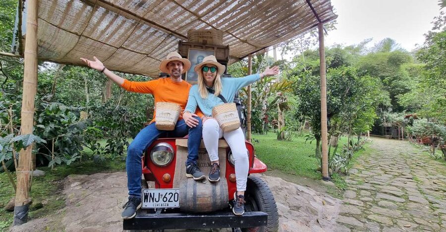 Tequendama Falls and Coffee Hacienda Day Trip from Bogotá - What the guides add to the experience