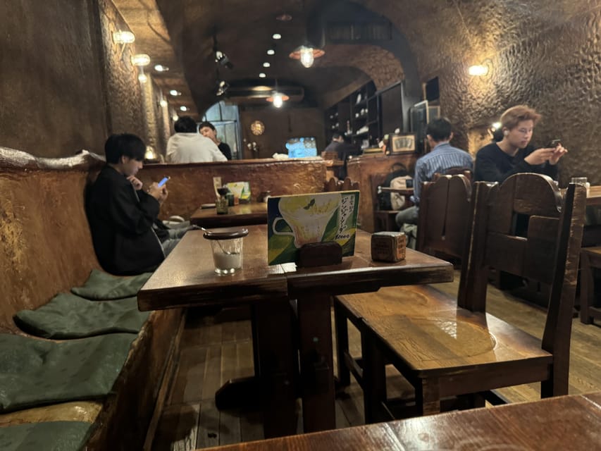 Tokyo's Neighborhood Digs: Coffee, Records & Vintage Vibes - What the Four-Hour Format Really Gives You