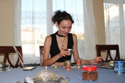 Turkish Coffee on Sand and Fortune-Telling Workshop by Gentlemen