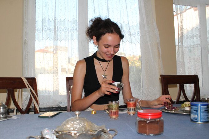 Turkish Coffee on Sand and Fortune-Telling Workshop by Gentlemen - Meeting İlker near Istiklal Caddesi