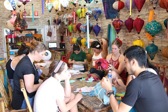 Unique Lantern and Coffee Making Class in Hoi An - The local teaching style