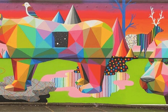 Vancouver Street Art and Craft Coffee 3 Hour Walking Tour - What the small group changes