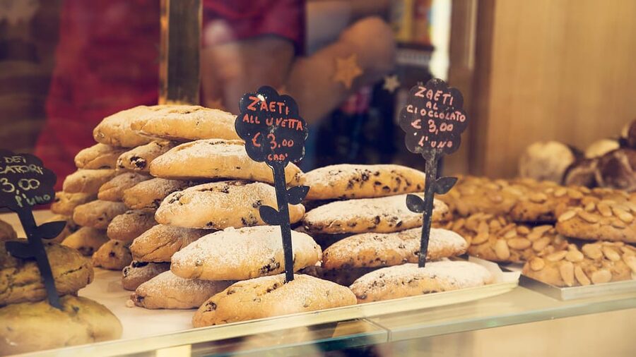 Venice Delights: Coffee & Food Experience Walking Tour - Pastries make the tasting feel like a meal