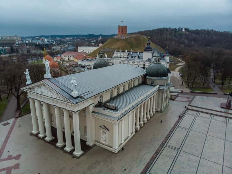 Vilnius: Morning Coffee Tour with Local Guide - Why start Vilnius with coffee?