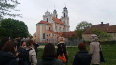 Vilnius: Morning Coffee Tour with Local Guide