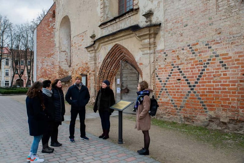 Vilnius: Morning Coffee Tour with Local Guide - Ending at Cathedral Square